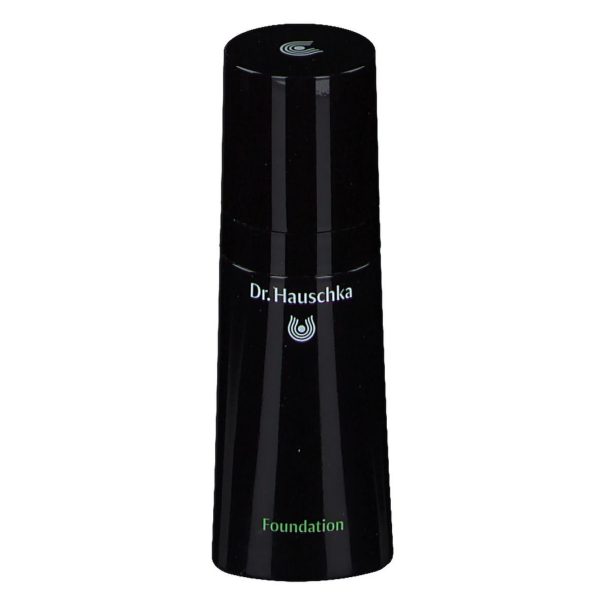 Dr. Hauschka® Foundation 01