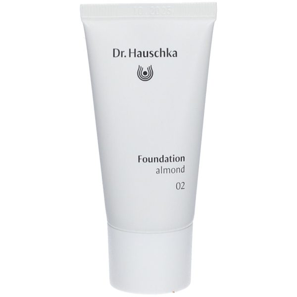 Dr. Hauschka Foundation 02 Almond